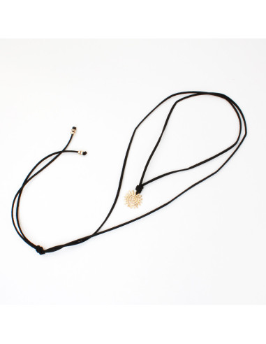 Collar de Gamuza conDije de Sol por Mayor | Infinita Moda
