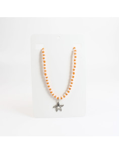 Collar de acrílico con dije | INFINITA MODA