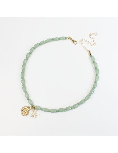 Collar de acrílico con dijes | INFINITA MODA